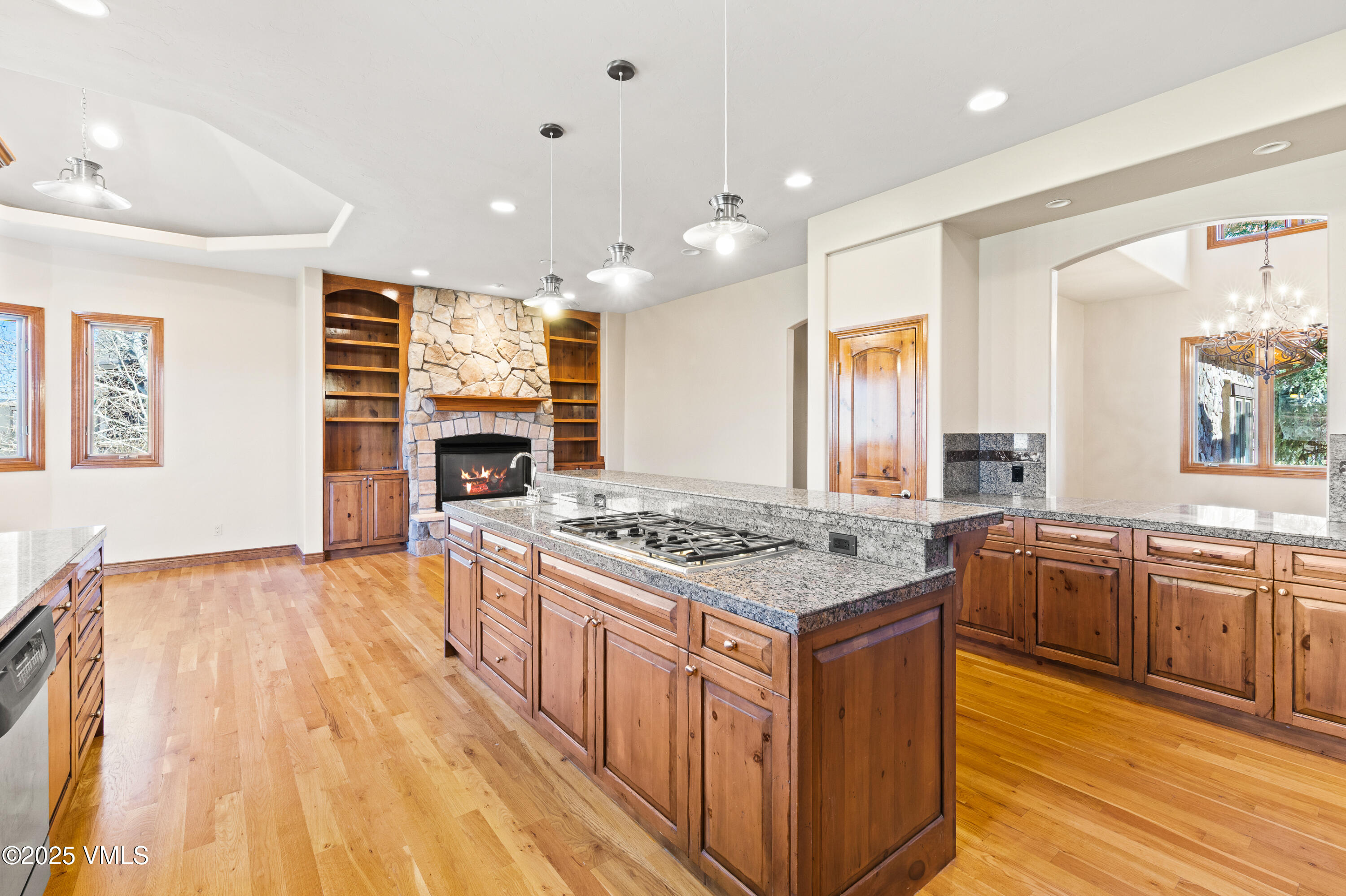 Gypsum, Colorado, 81637, United States, 6 Bedrooms Bedrooms, ,5 BathroomsBathrooms,Residential,For Sale,1987676