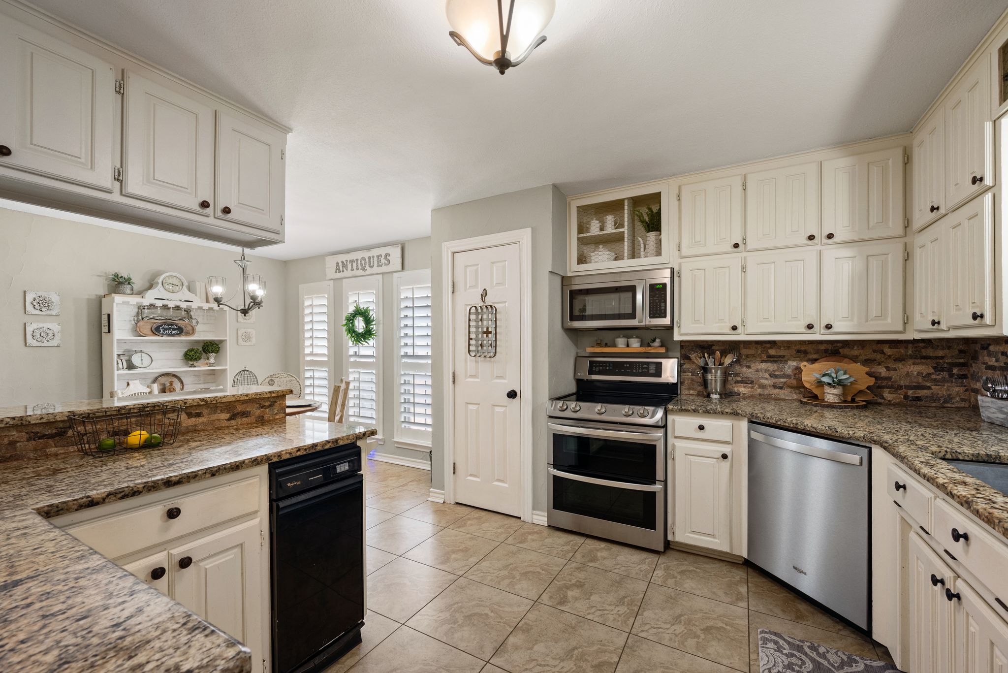  3229 David Drive, Hurst, TX, 76054 - 物件實景