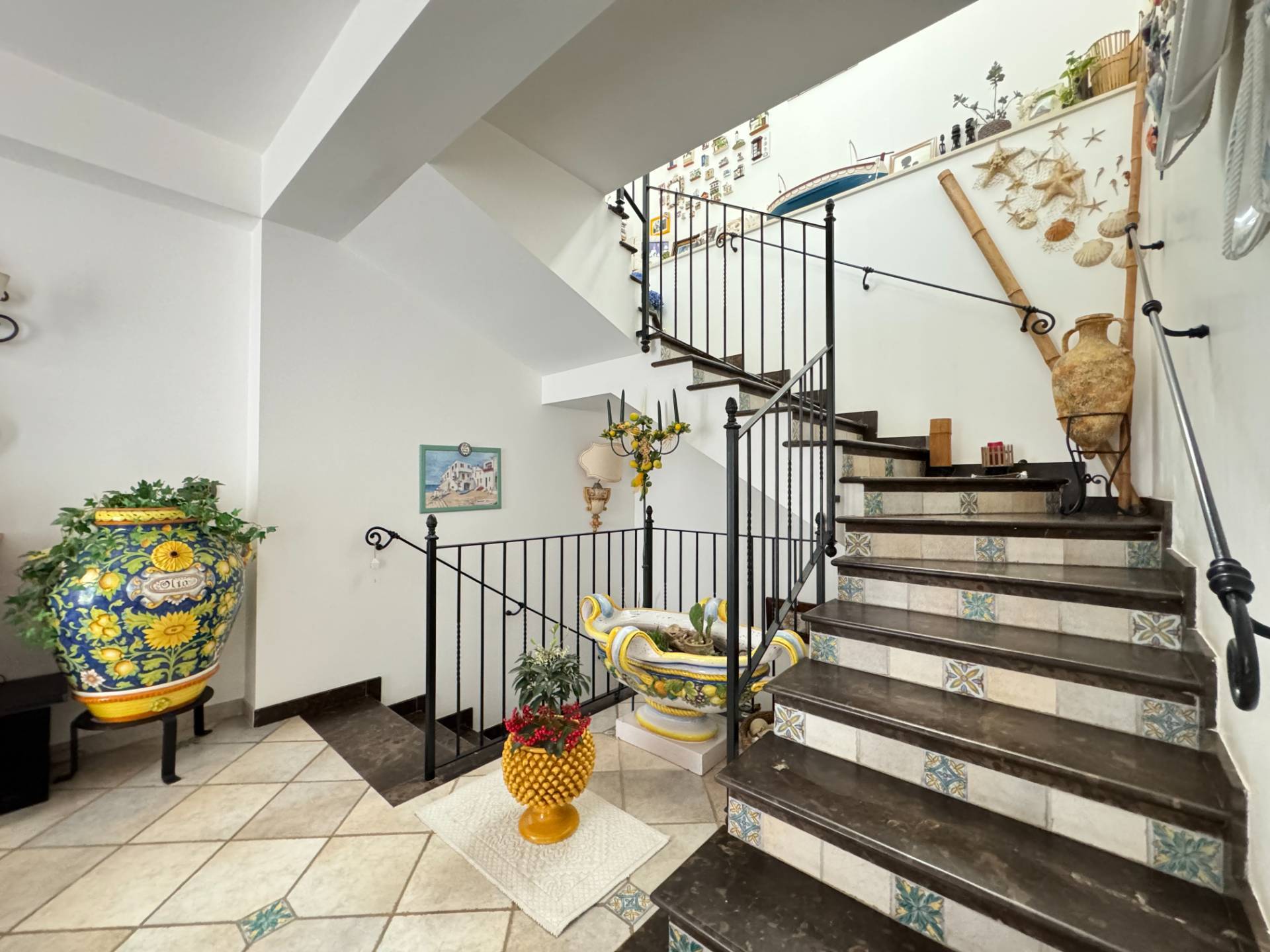 Ragusa, Ragusa, 97100, IT, 3 Bedrooms Bedrooms, ,3 BathroomsBathrooms,Residential,For Sale,1829533