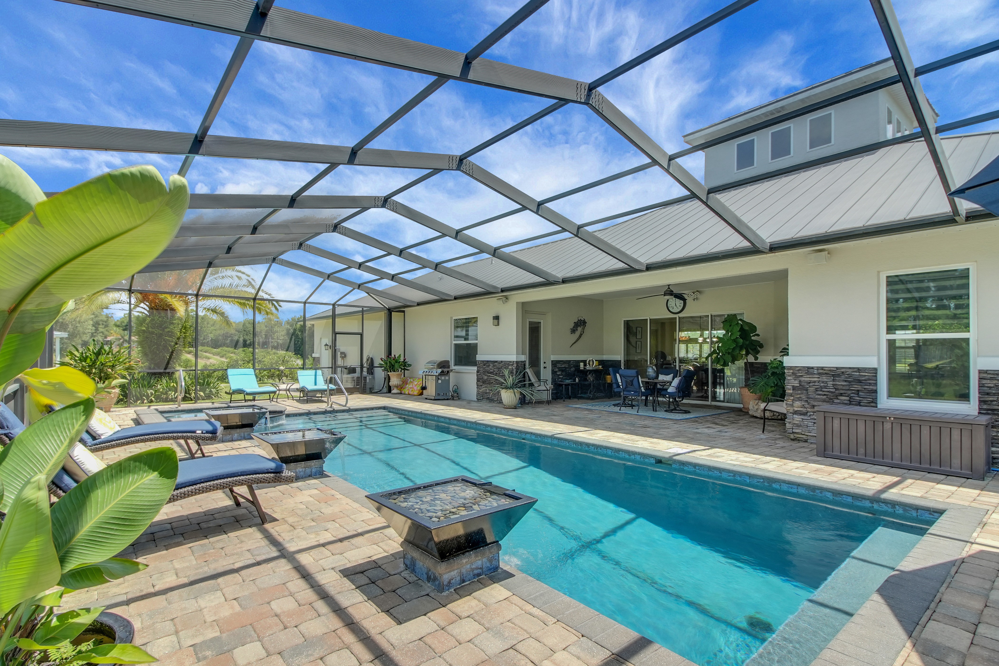 Weirsdale, Florida, 32195, United States, 4 Bedrooms Bedrooms, ,3 BathroomsBathrooms,Residential,For Sale,1900688