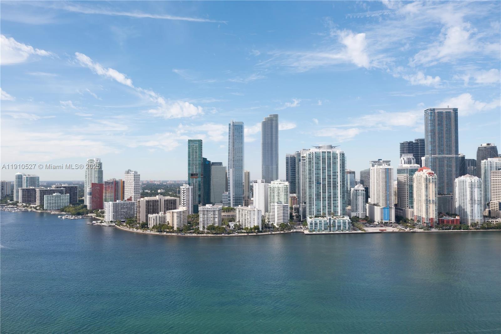 Miami, Florida, 33130, United States, 2 Bedrooms Bedrooms, ,3 BathroomsBathrooms,Residential,For Sale,1990302