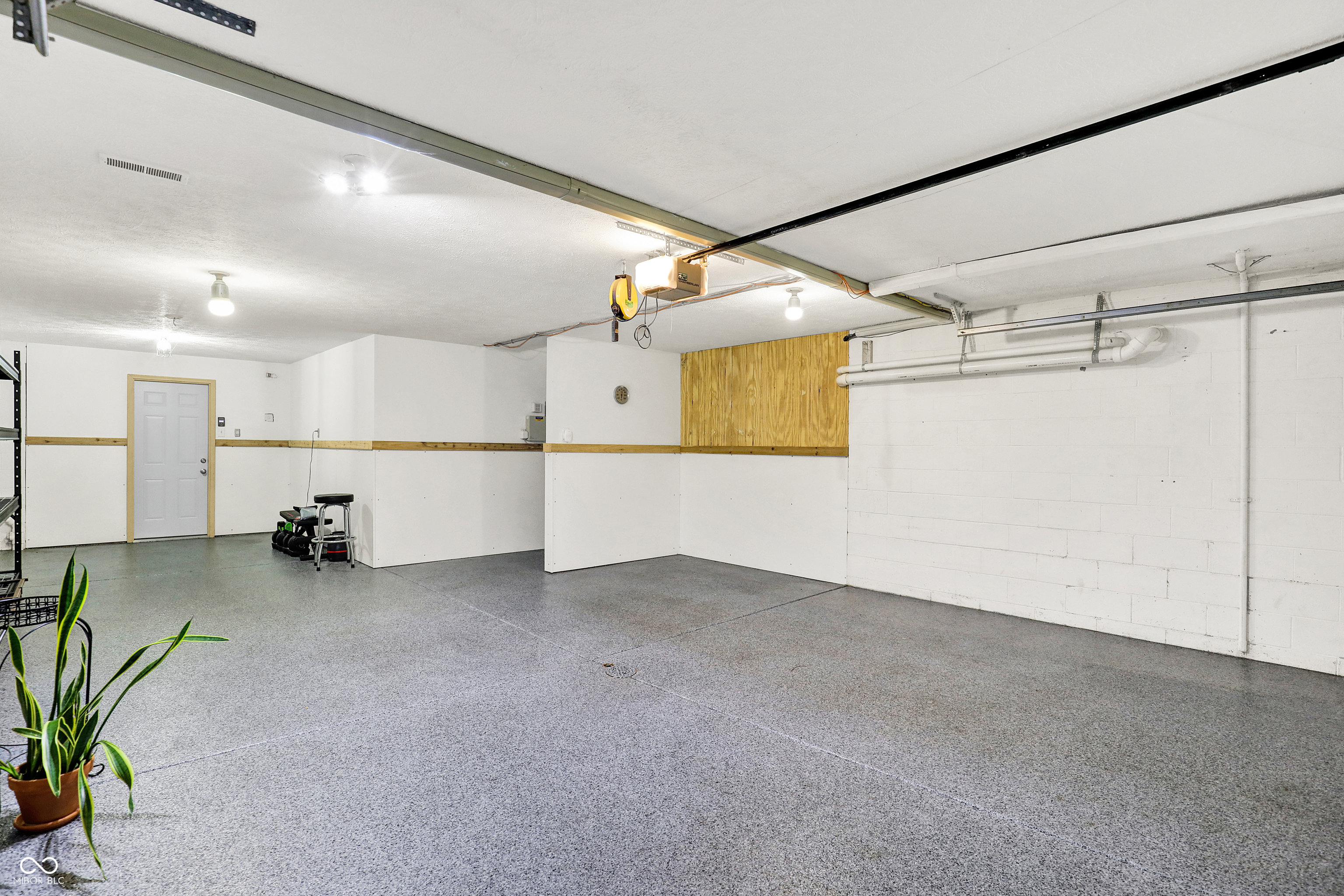 Indianapolis, Indiana, 46240, United States, 4 Bedrooms Bedrooms, ,3 BathroomsBathrooms,Residential,For Sale,1974215