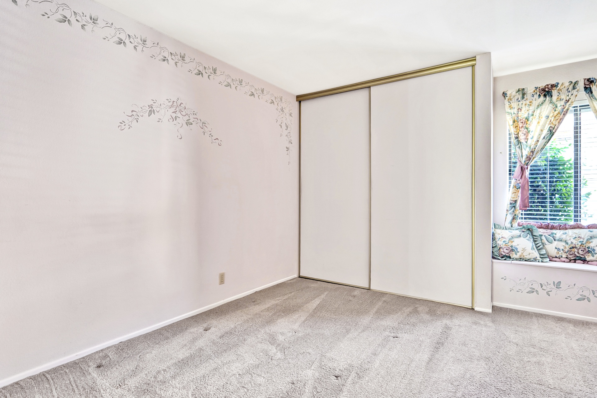 Fullerton, California, 92835, United States, 2 Bedrooms Bedrooms, ,1 BathroomBathrooms,Residential,For Sale,1915893