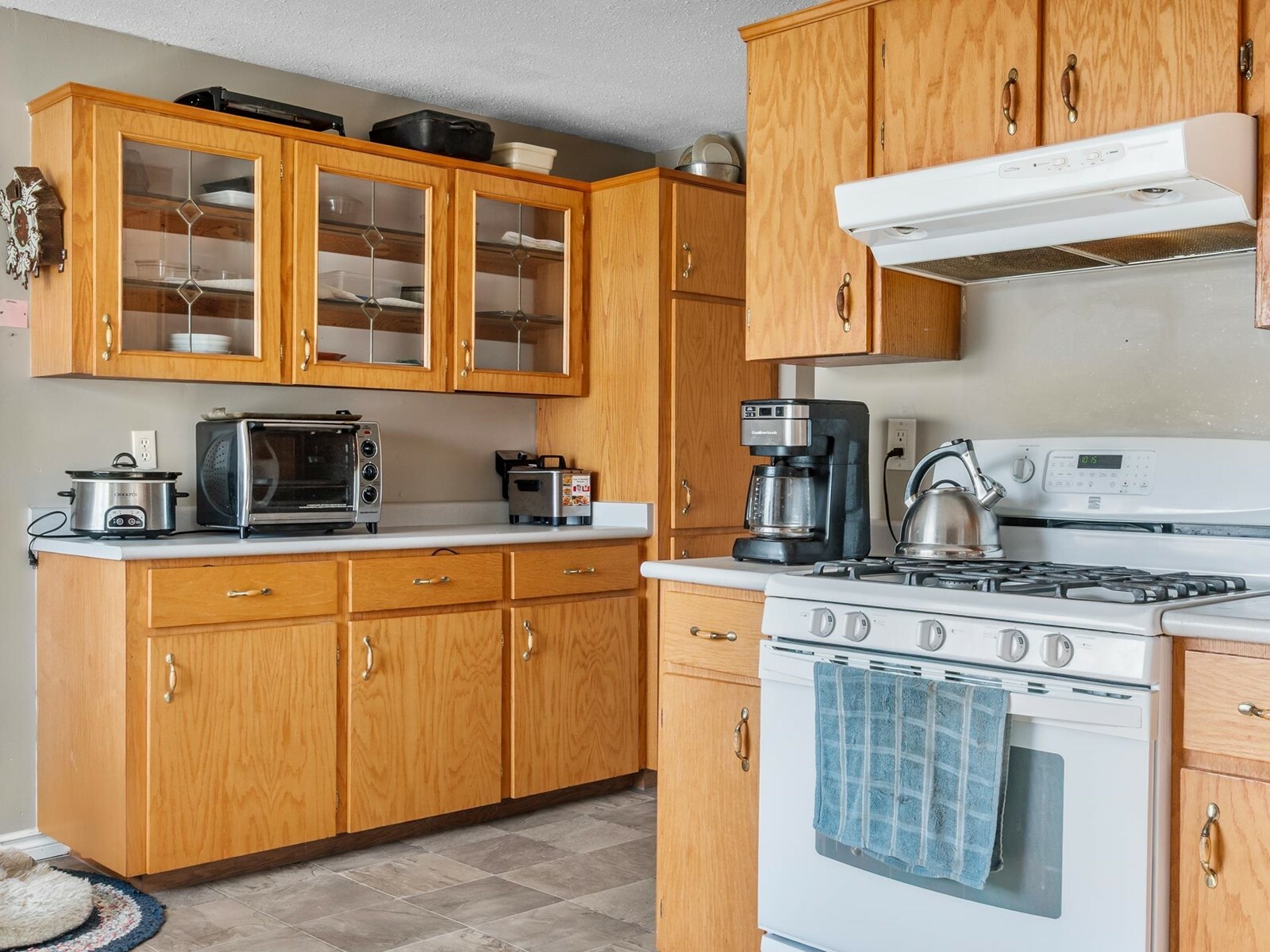 ABBOTSFORD, British Columbia, V2S 8C1, CA, 2 Bedrooms Bedrooms, ,1 BathroomBathrooms,Residential,For Sale,1837124