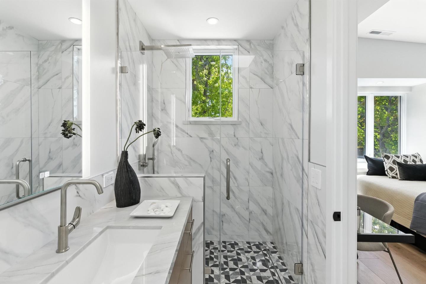 Palo Alto, California, 94303, United States, 4 Bedrooms Bedrooms, ,5 BathroomsBathrooms,Residential,For Sale,1906712