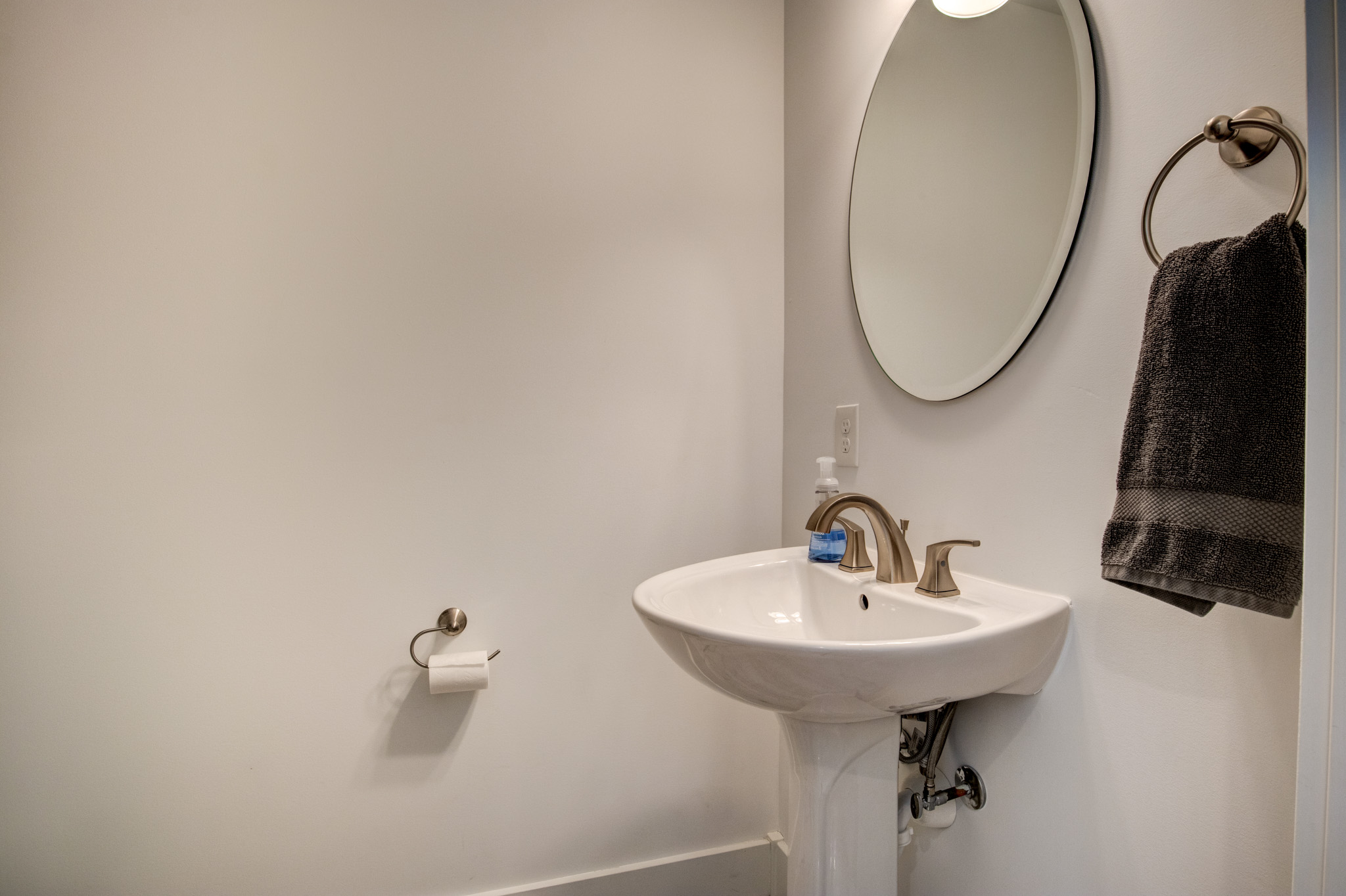 Ellicottville, New York, 14731, United States, 3 Bedrooms Bedrooms, ,3 BathroomsBathrooms,Residential,For Sale,1982914