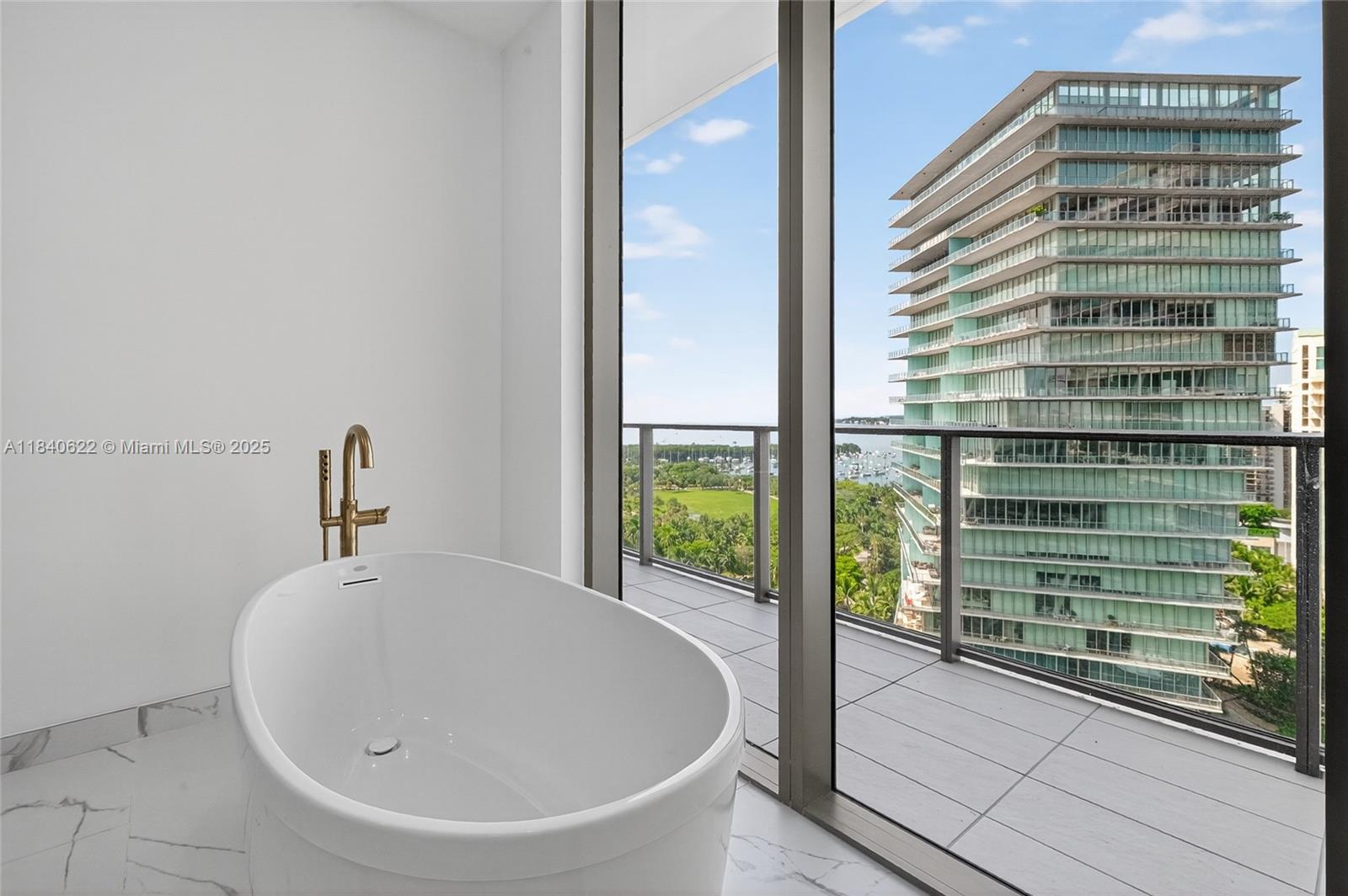 Miami, Florida, 33133, United States, 4 Bedrooms Bedrooms, ,4 BathroomsBathrooms,Residential,For Sale,1898315