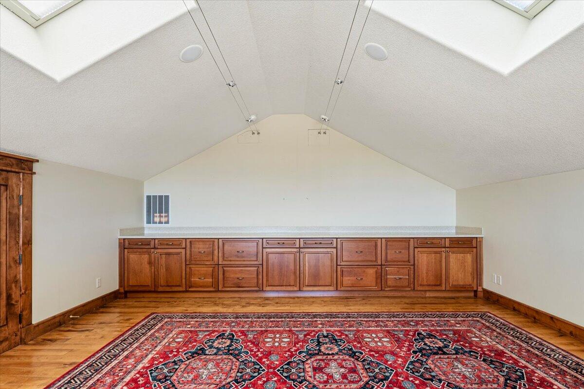 Powell Butte, Oregon, 97753, United States, 6 Bedrooms Bedrooms, ,5 BathroomsBathrooms,Residential,For Sale,2036948