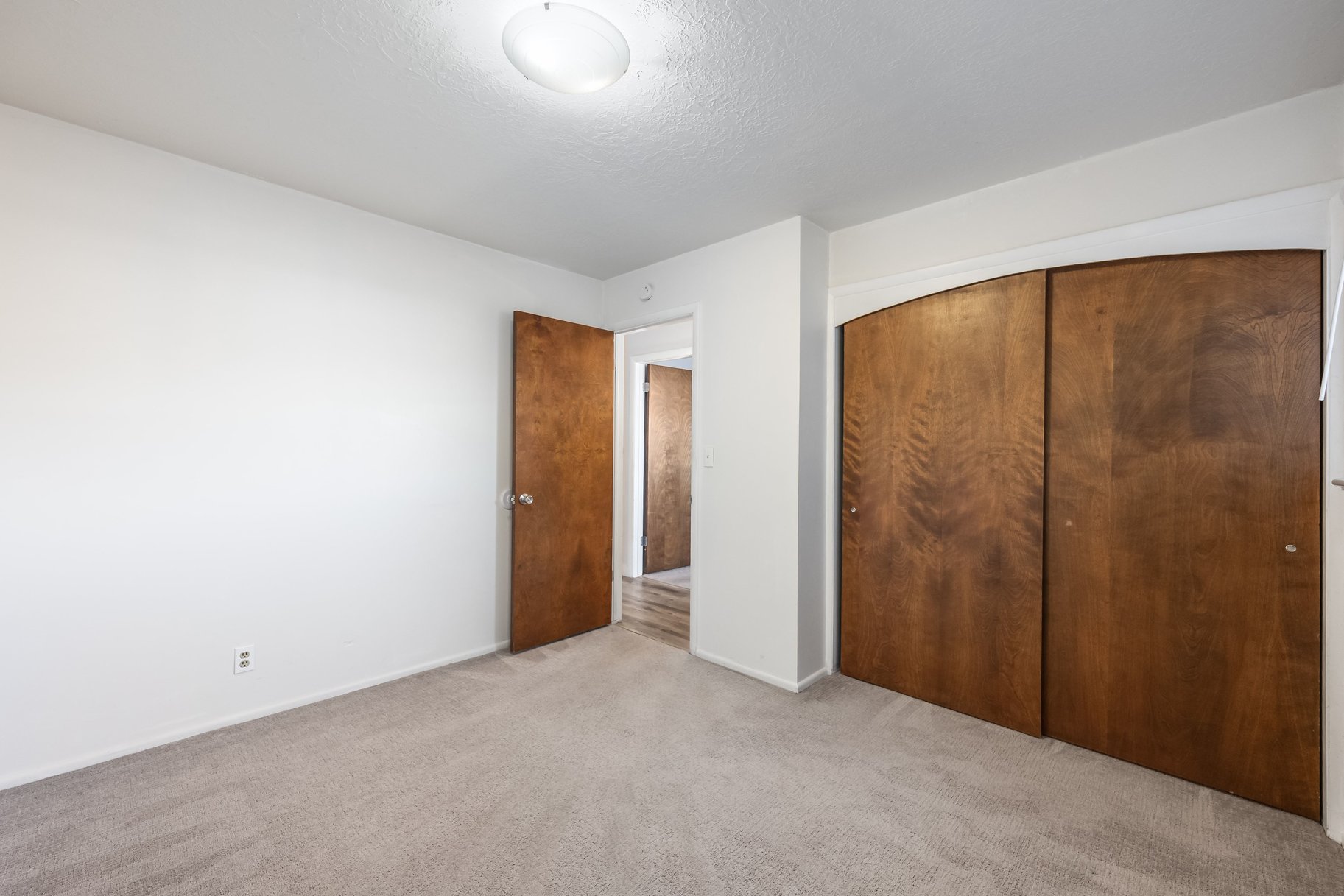  Rare Commercial Property - 物件實景