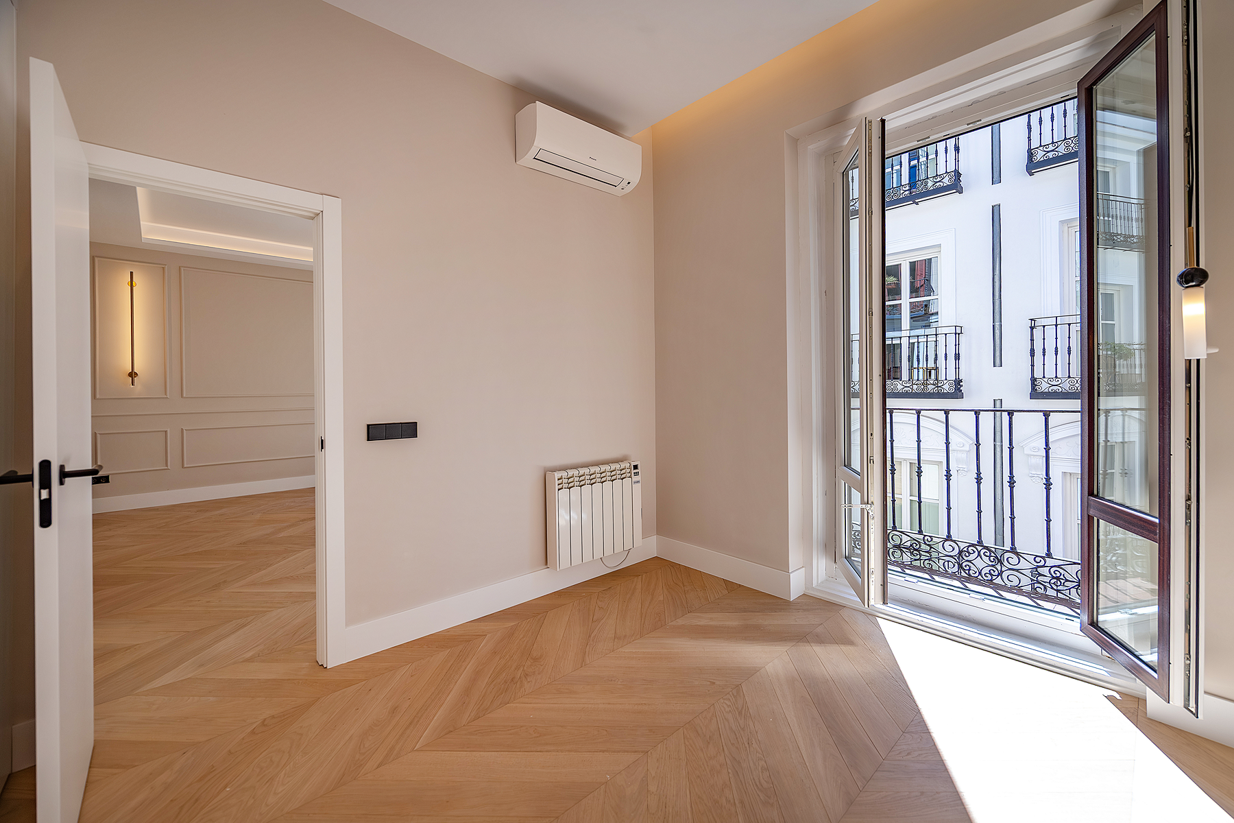  Elegant renovated flat with 3 balconies in Chueca-Justicia - 物件實景