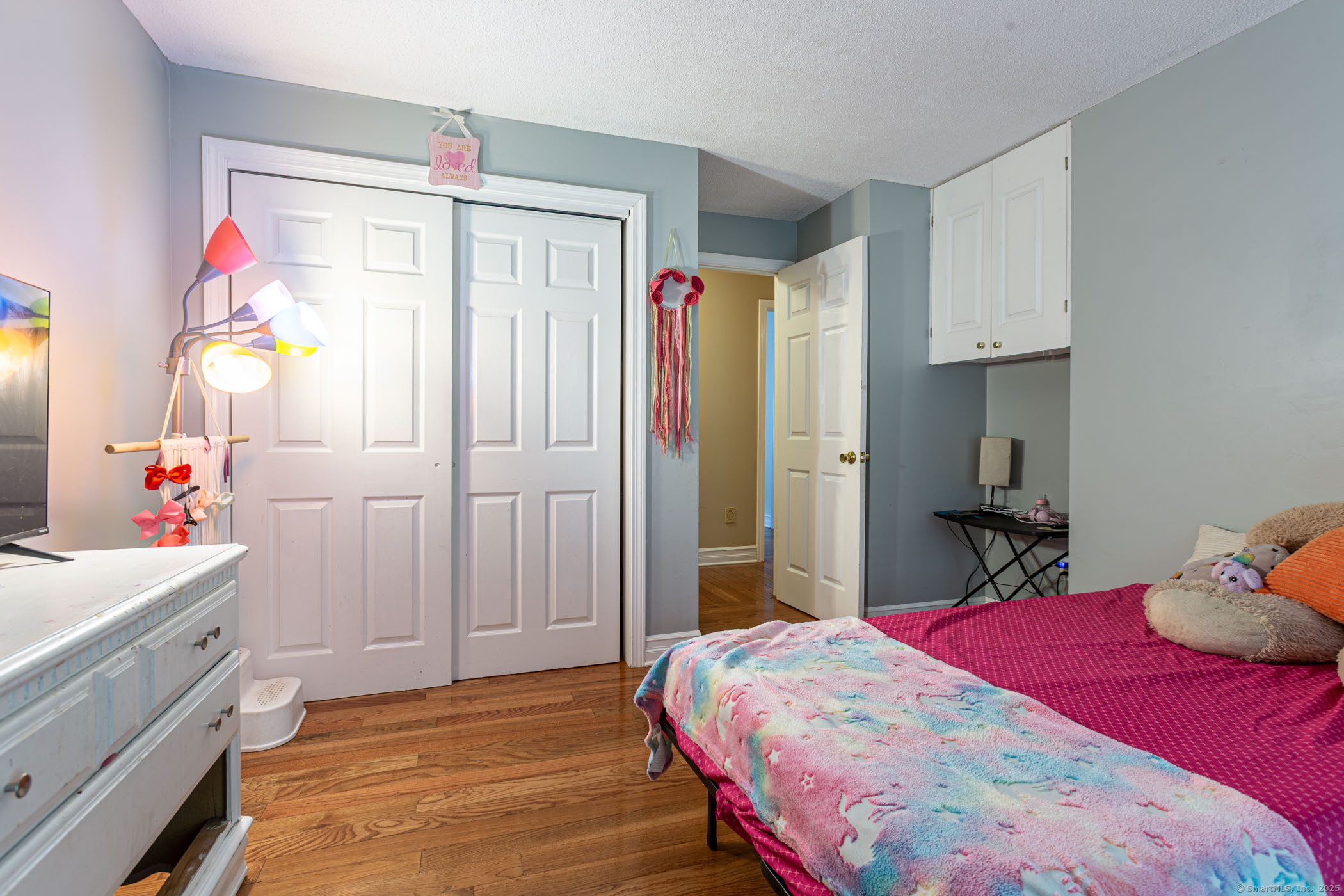 Willington, Connecticut, 06279, United States, 4 Bedrooms Bedrooms, ,3 BathroomsBathrooms,Residential,For Sale,1939057