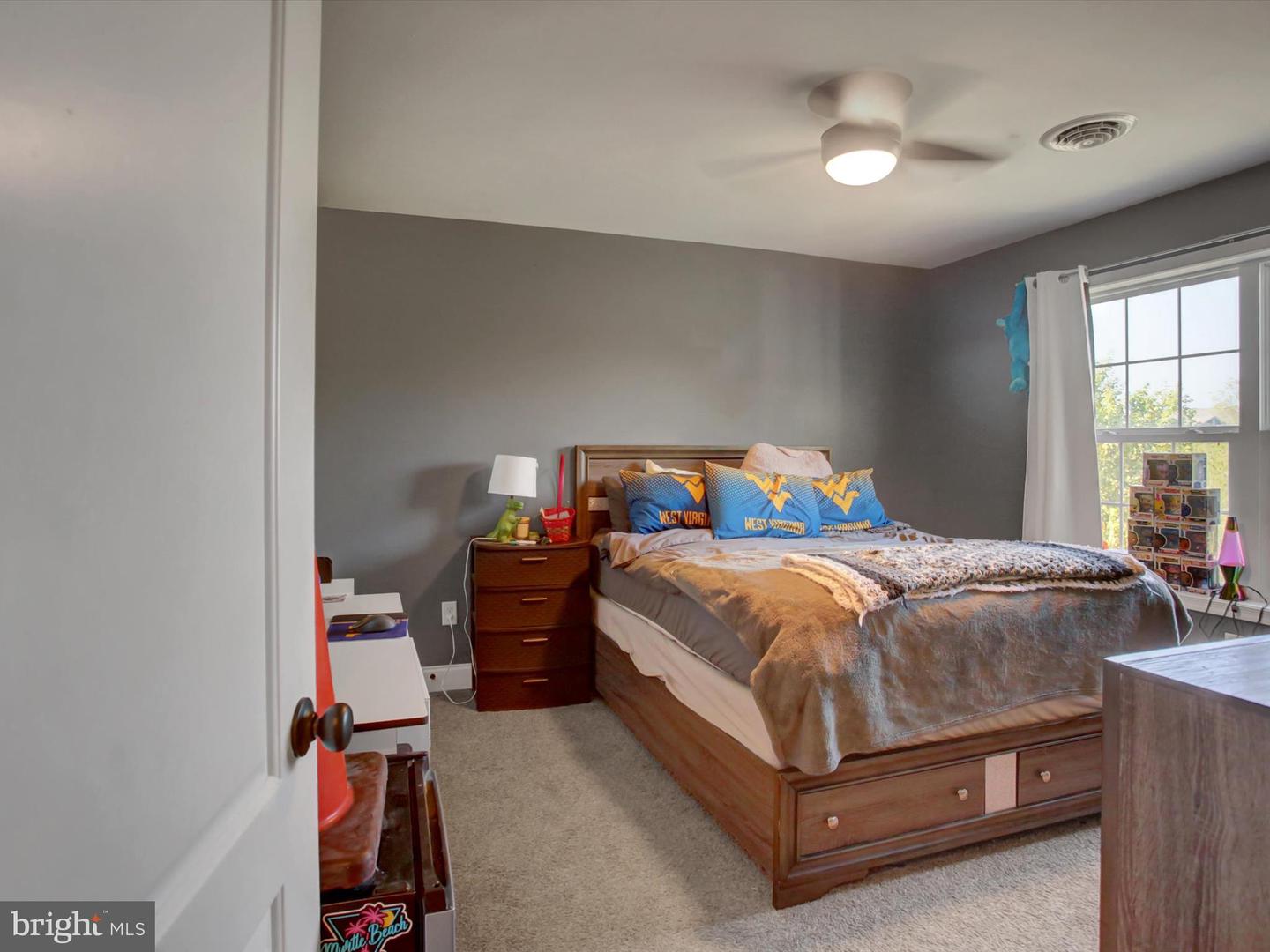 Greencastle, Pennsylvania, 17225, United States, 5 Bedrooms Bedrooms, ,4 BathroomsBathrooms,Residential,For Sale,1948017