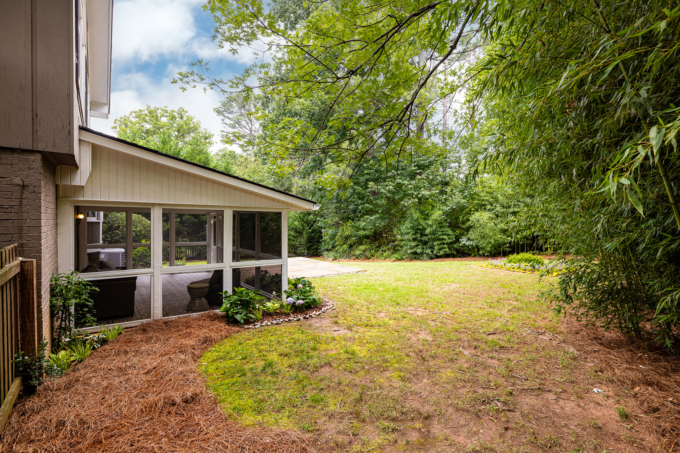  Beautifully Updated Home in Sought-after Arden Woods Neighborhood of Dunwoody - 物件實景