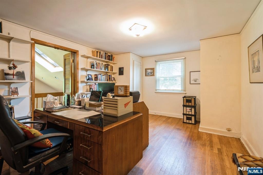 Cresskill, New Jersey, 07626, United States, 3 Bedrooms Bedrooms, ,2 BathroomsBathrooms,Residential,For Sale,1987908