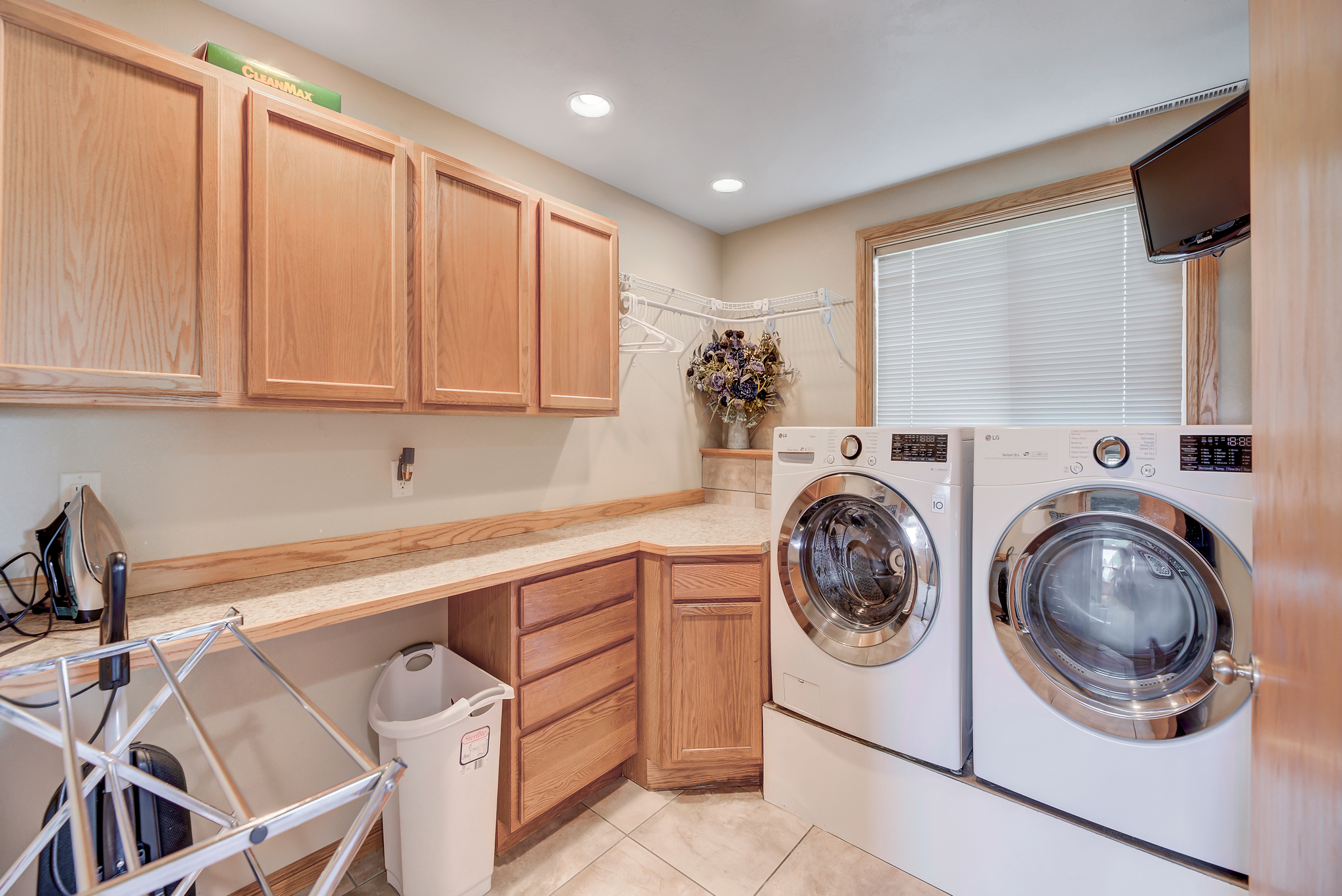 Helena, Montana, 59602, United States, 4 Bedrooms Bedrooms, ,3 BathroomsBathrooms,Residential,For Sale,1983426