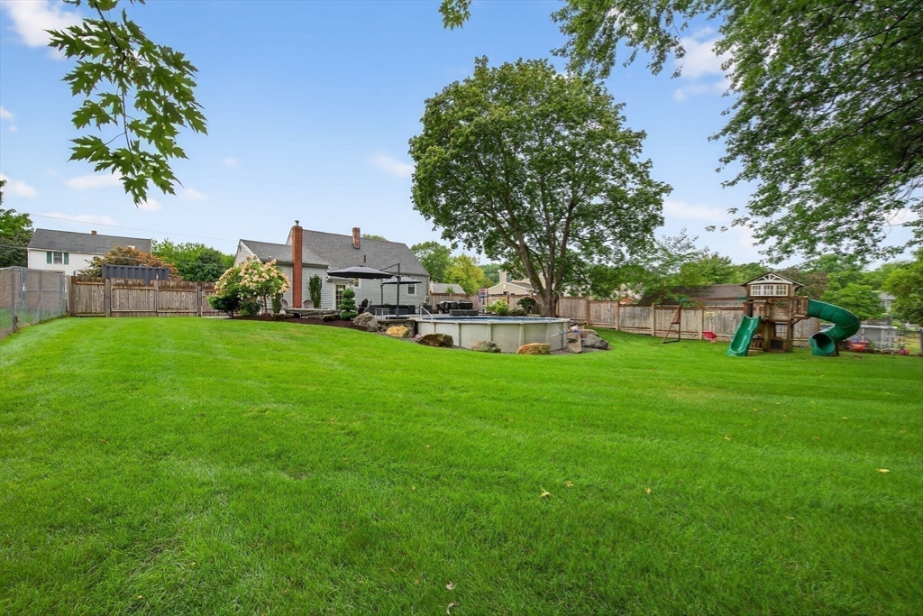 Dracut, Massachusetts, 01826, United States, 4 Bedrooms Bedrooms, ,2 BathroomsBathrooms,Residential,For Sale,1937209