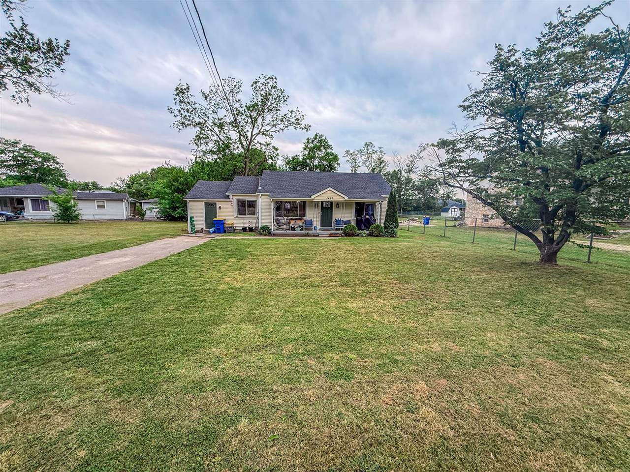 Sunrise Dr, Bowling Green, KY 42101