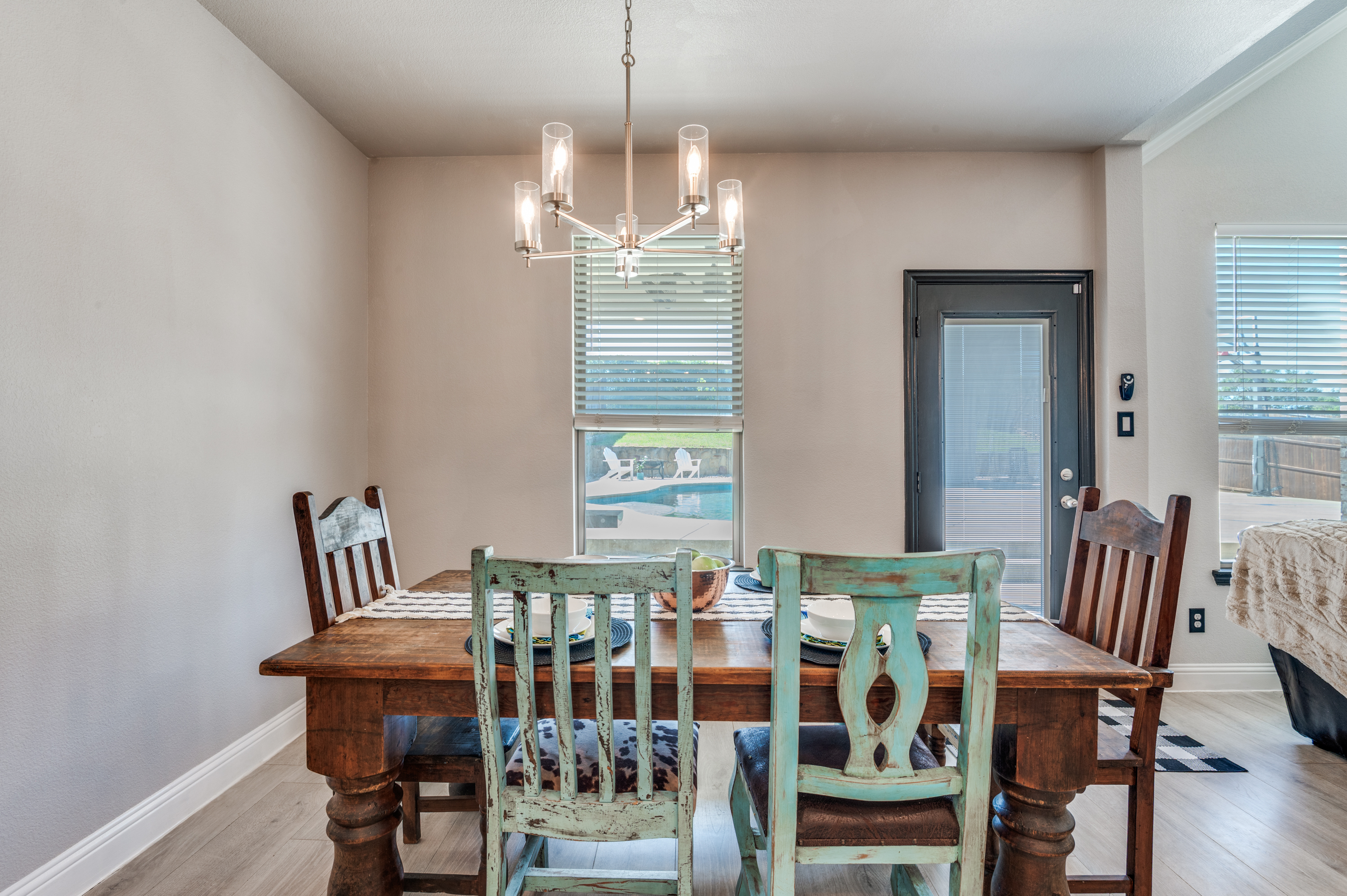  Burleson Beauty with Backyard Fun - 物件實景