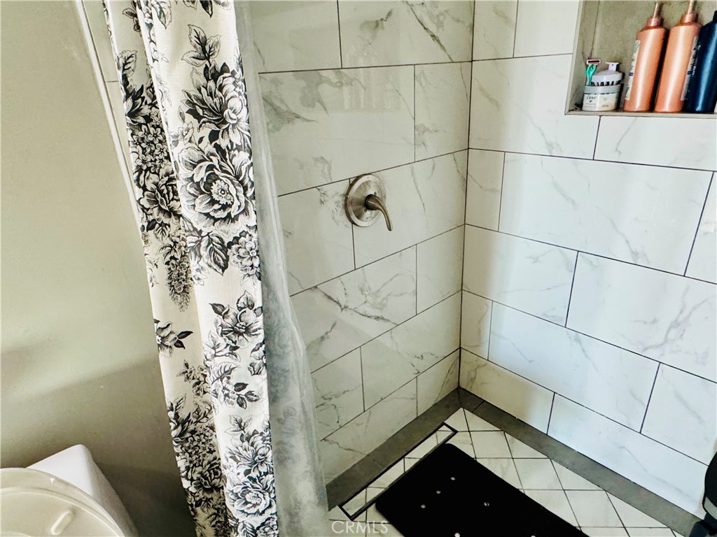Los Angeles, California, 90023, United States, 4 Bedrooms Bedrooms, ,3 BathroomsBathrooms,Residential,For Sale,2013063