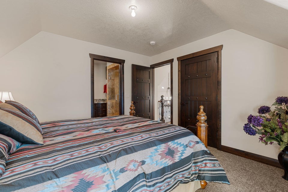 New Harmony, Utah, 84757, United States, 5 Bedrooms Bedrooms, ,6 BathroomsBathrooms,Residential,For Sale,2000791