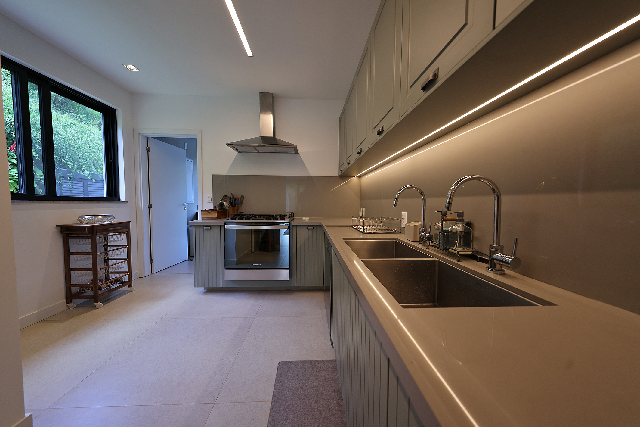  Contemporary residence with mountain views in Fazenda Marambaia - 物件實景