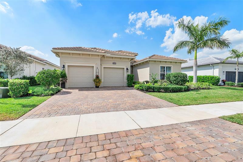 Port St Lucie, Florida, 34987, United States, 3 Bedrooms Bedrooms, ,4 BathroomsBathrooms,Residential,For Sale,2002131