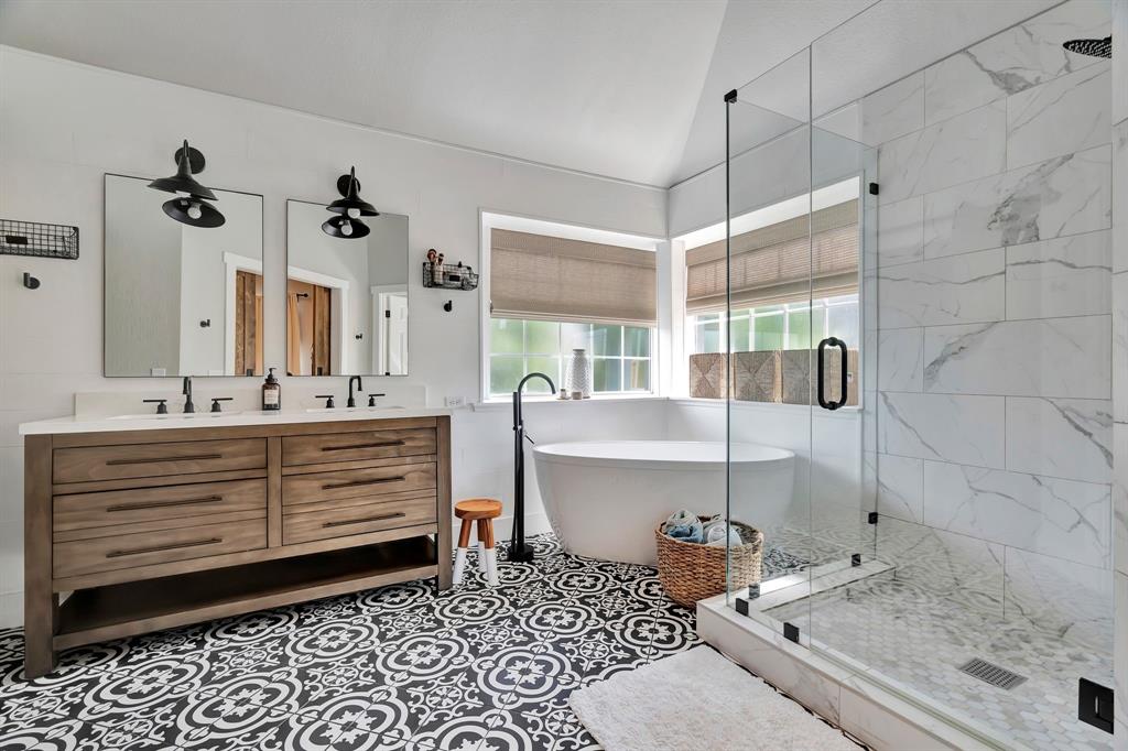 Highland Village, Texas, 75077, United States, 4 Bedrooms Bedrooms, ,3 BathroomsBathrooms,Residential,For Sale,1828094