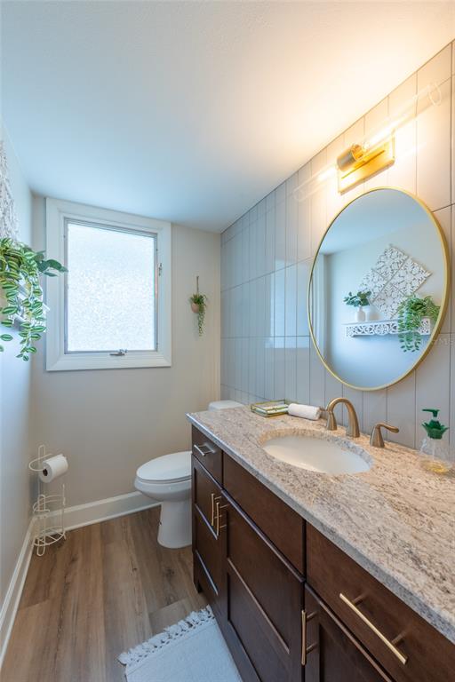Sarasota, Florida, 34243, United States, 3 Bedrooms Bedrooms, ,4 BathroomsBathrooms,Residential,For Sale,1941793