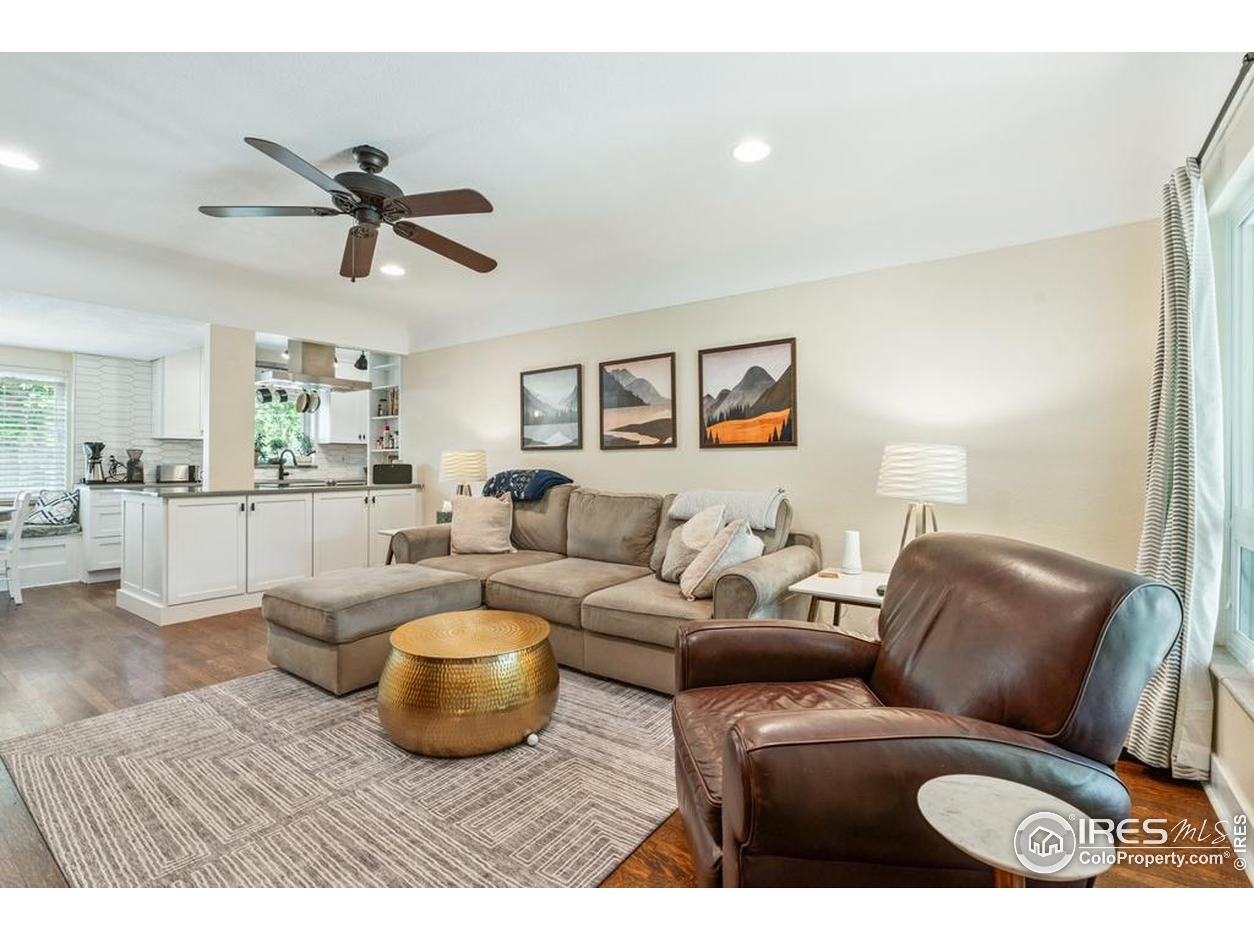 Denver, Colorado, 80220, United States, 4 Bedrooms Bedrooms, ,2 BathroomsBathrooms,Residential,For Sale,1901217
