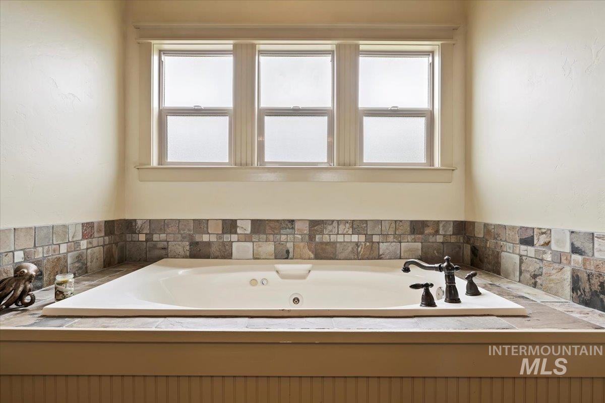 1878 Sheep Hill Ct, Meridian, Idaho, 83646, United States, 4 Bedrooms Bedrooms, ,3 BathroomsBathrooms,Residential,For Sale,1878 Sheep Hill Ct,1434247