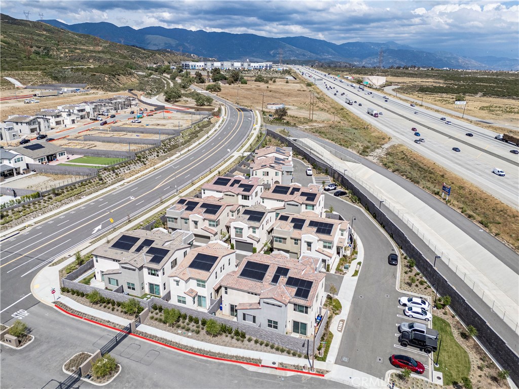 Fontana, California, 92336, United States, 3 Bedrooms Bedrooms, ,2 BathroomsBathrooms,Residential,For Sale,2037862