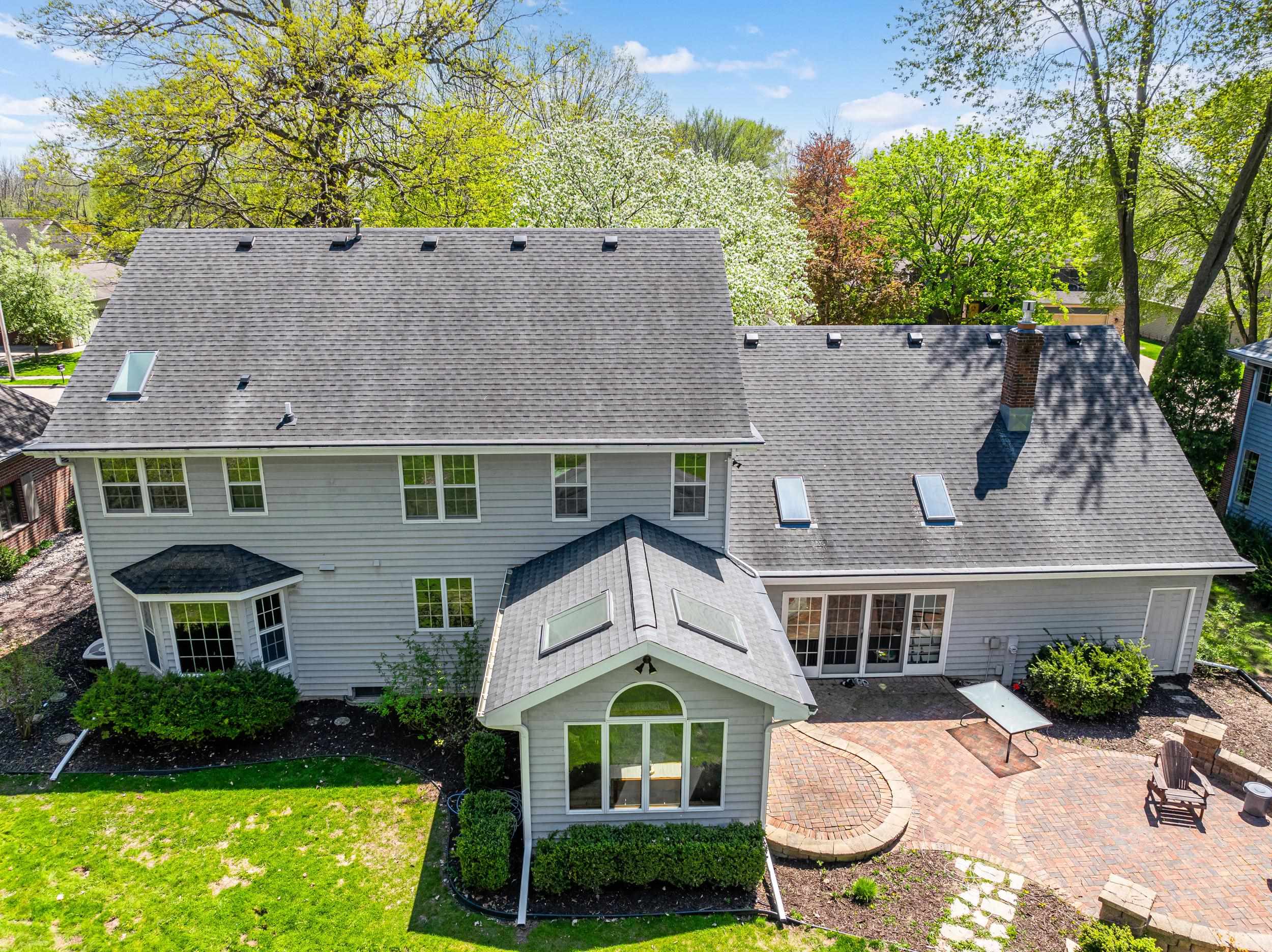 Appleton, Wisconsin, 54915, United States, 4 Bedrooms Bedrooms, ,4 BathroomsBathrooms,Residential,For Sale,1921997