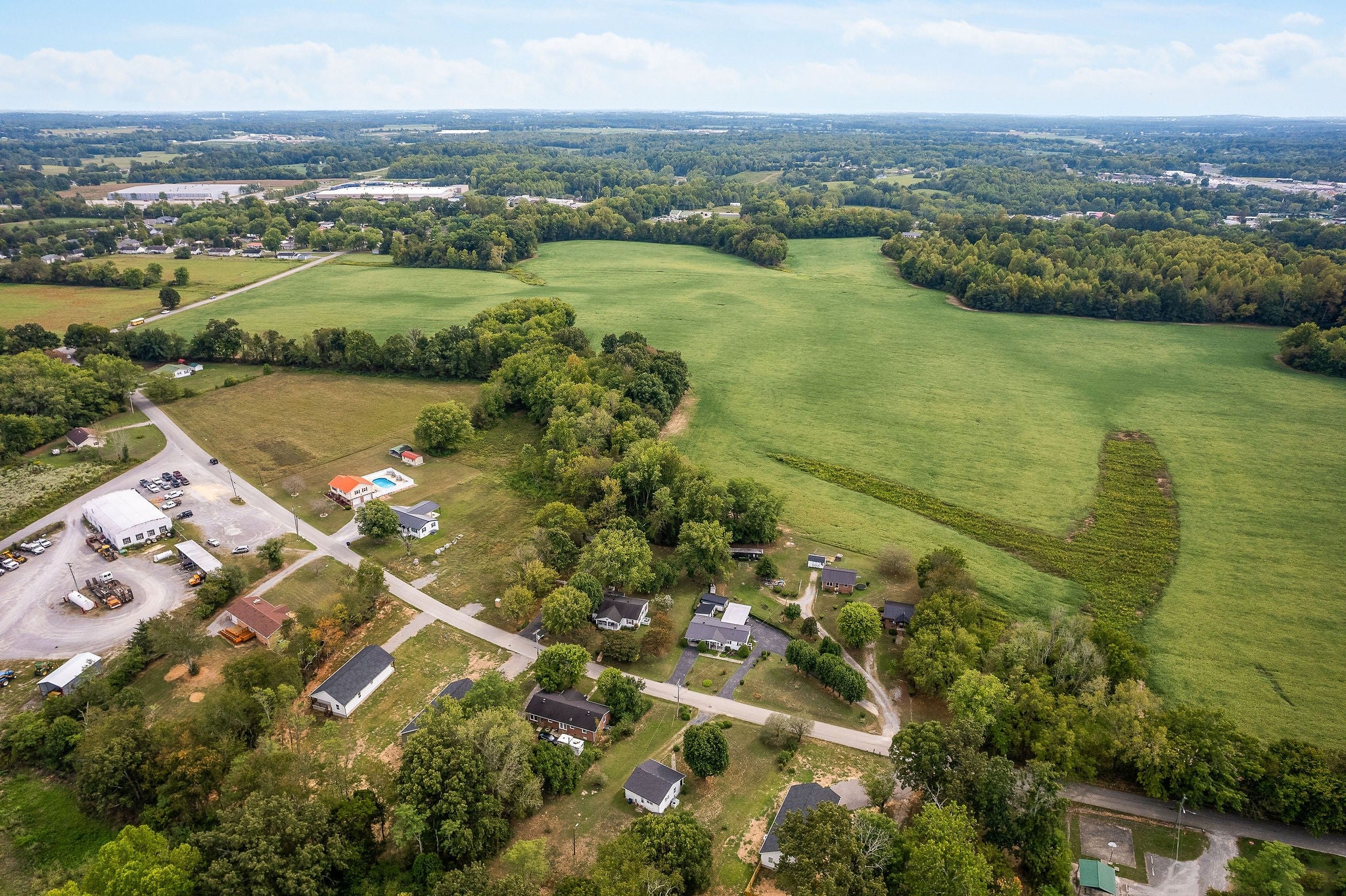 Smithville, Tennessee, 37166, United States, ,Residential,For Sale,2006609