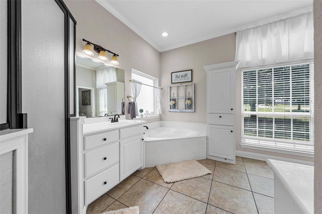 Lorena, Texas, 76655, United States, 4 Bedrooms Bedrooms, ,4 BathroomsBathrooms,Residential,For Sale,1906757