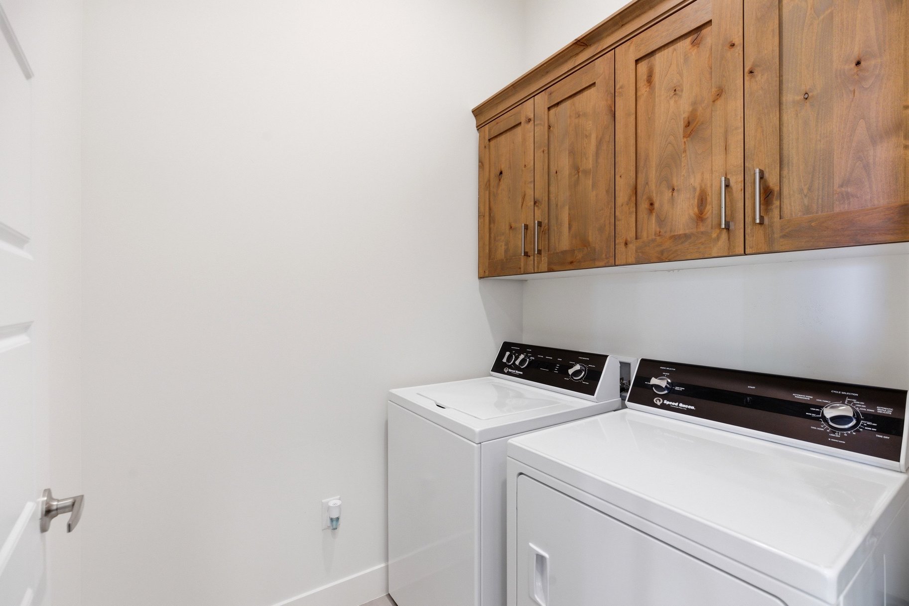  Clean & Move-In Ready 4 Bedroom home in The Ledges Community - 物件實景
