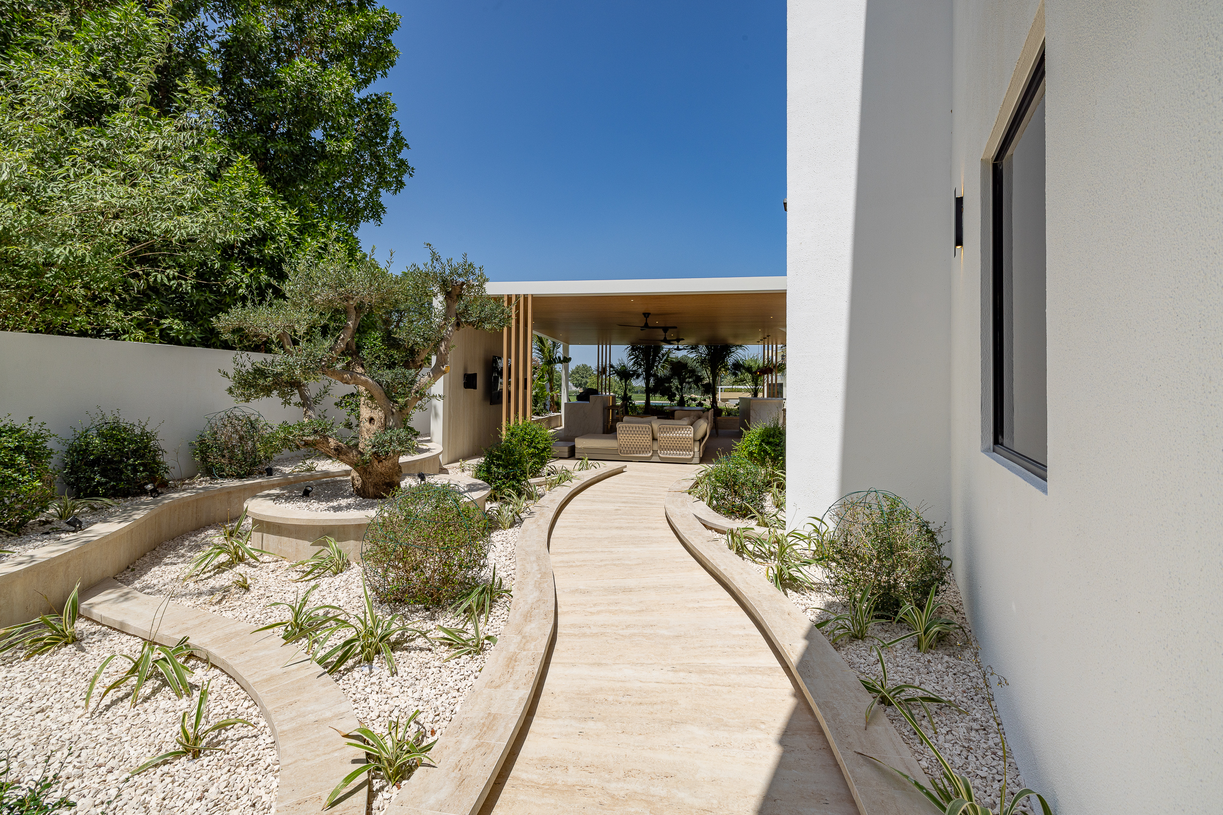  Fully-Upgraded Sophisticated Villa in JGE - 物件實景