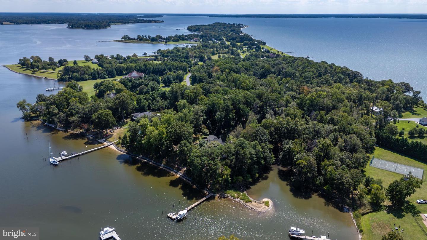 Queenstown, Maryland, 21658, United States, 5 Bedrooms Bedrooms, ,6 BathroomsBathrooms,Residential,For Sale,1940127