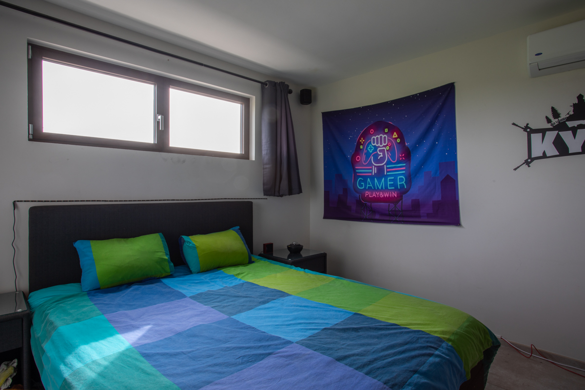 Jan Sofat, CW, 2 Bedrooms Bedrooms, ,2 BathroomsBathrooms,Residential,For Sale,1752587