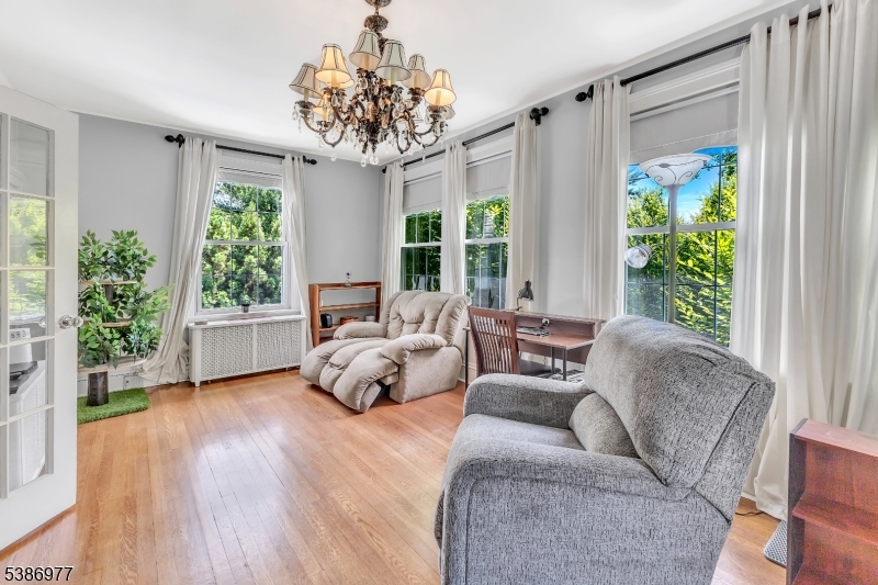 Montclair Twp., New Jersey, 07042, United States, 6 Bedrooms Bedrooms, ,6 BathroomsBathrooms,Residential,For Sale,1993497