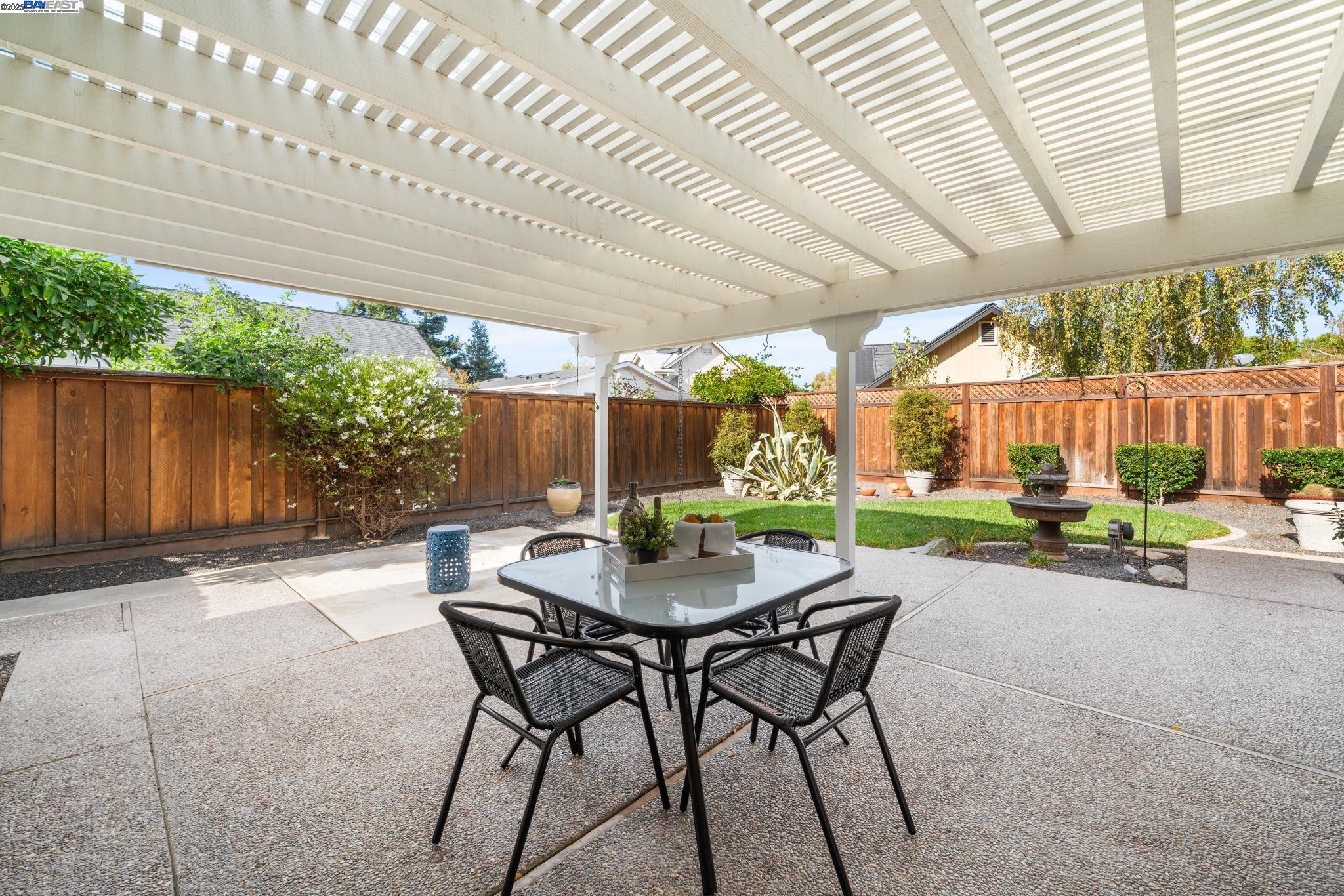 Livermore, California, 94551, United States, 3 Bedrooms Bedrooms, ,2 BathroomsBathrooms,Residential,For Sale,1991919