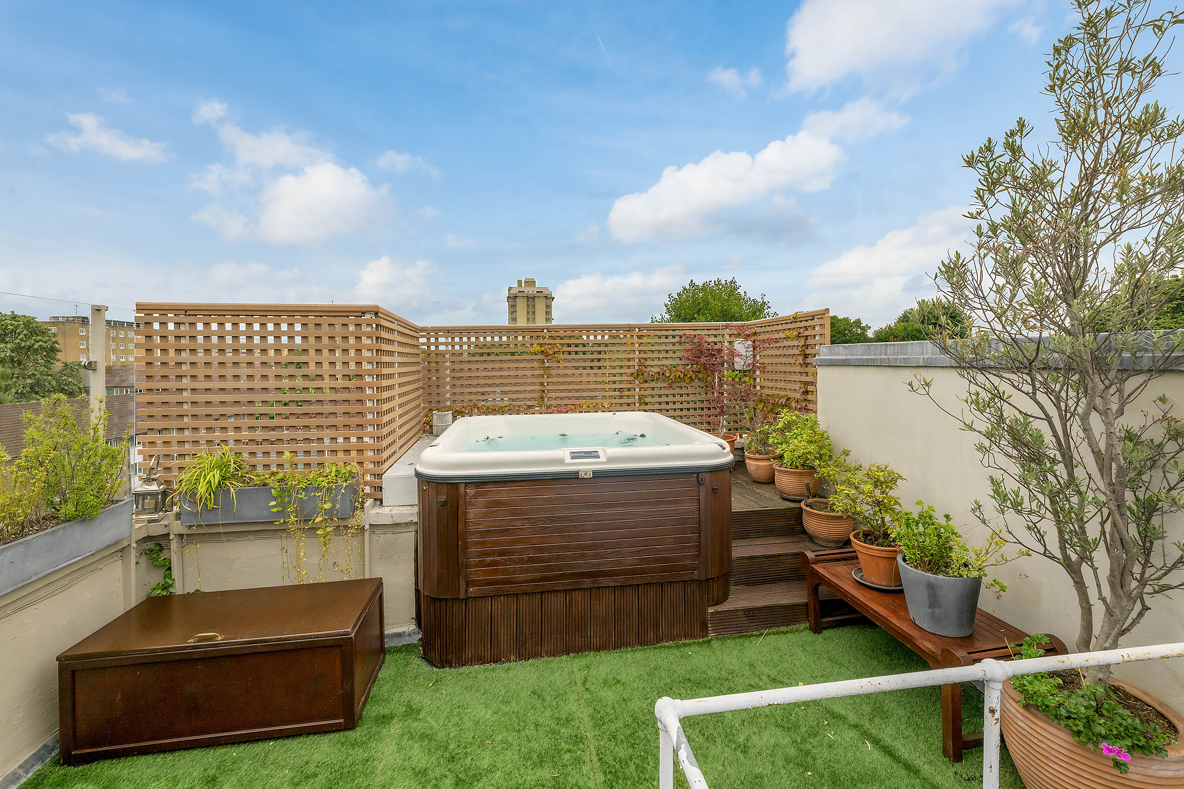  A Six-Bedroom House with Garden, Summer House and Roof Terrace on Cheyne Walk - 物件實景