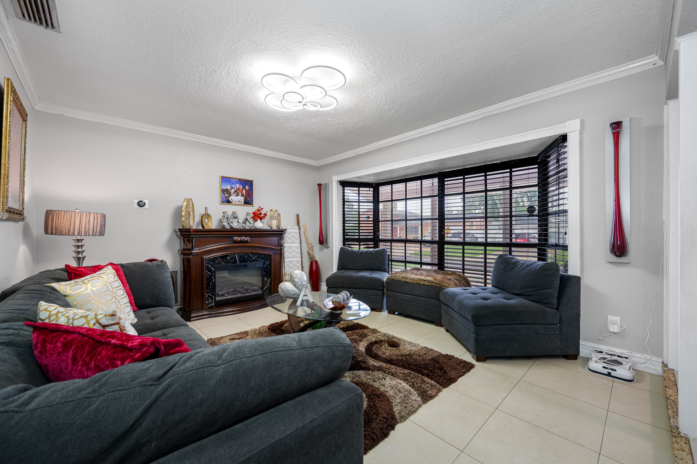 Tampa, Florida, 33615, United States, 4 Bedrooms Bedrooms, ,3 BathroomsBathrooms,Residential,For Sale,1900602