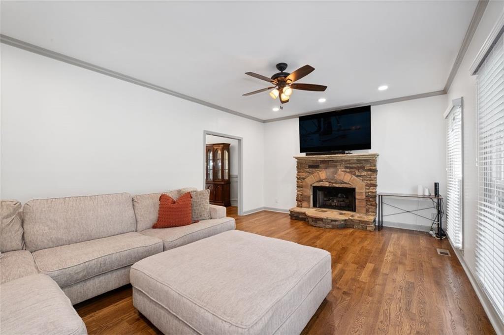 Woodstock, Georgia, 30189, United States, 4 Bedrooms Bedrooms, ,4 BathroomsBathrooms,Residential,For Sale,1859984