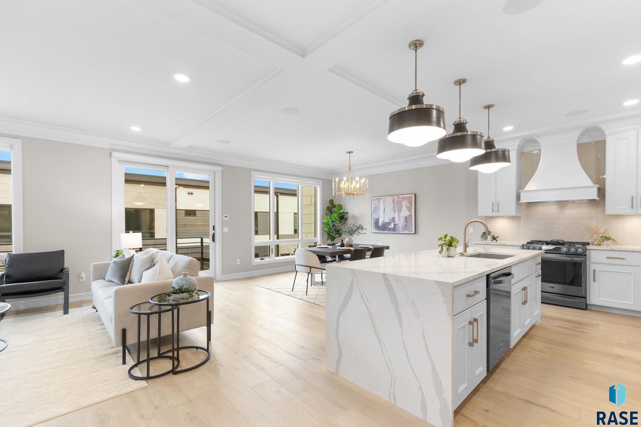 Sioux Falls, South Dakota, 57106, United States, 3 Bedrooms Bedrooms, ,2 BathroomsBathrooms,Residential,For Sale,1986319