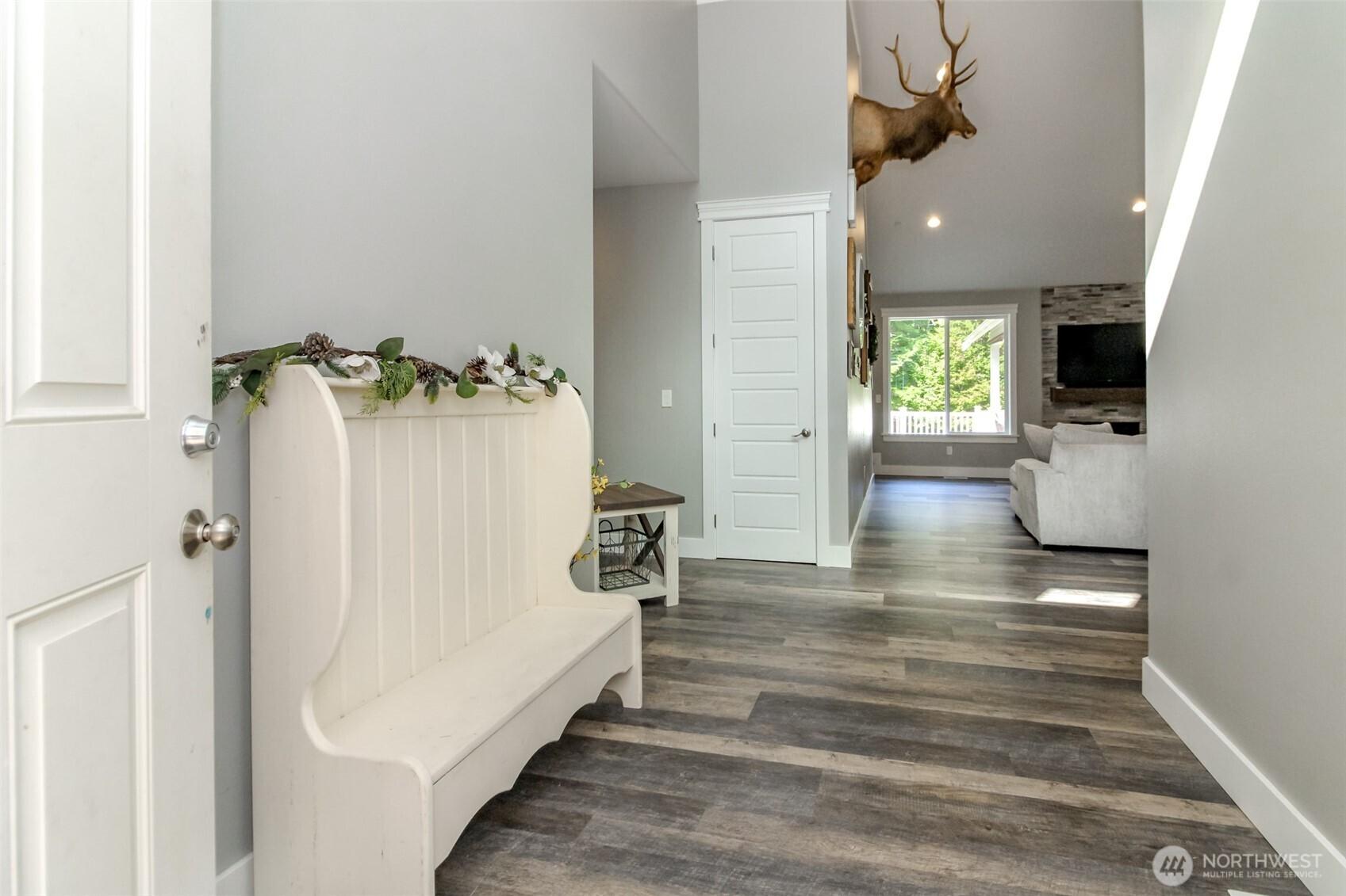 MAPLE VALLEY, Washington, 98038, United States, 3 Bedrooms Bedrooms, ,3 BathroomsBathrooms,Residential,For Sale,1947059