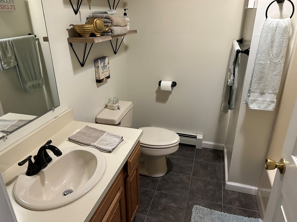 Wingdale, New York, 12594, United States, 4 Bedrooms Bedrooms, ,3 BathroomsBathrooms,Residential,For Sale,1977127