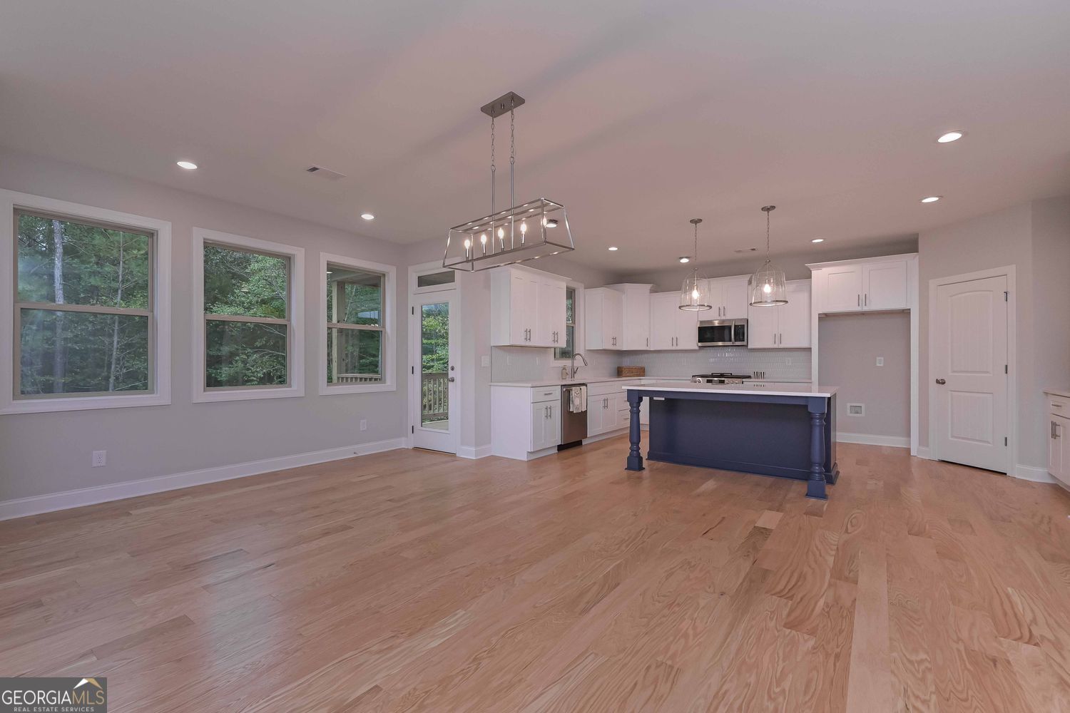 Douglasville, Georgia, 30135, United States, 5 Bedrooms Bedrooms, ,5 BathroomsBathrooms,Residential,For Sale,1929724