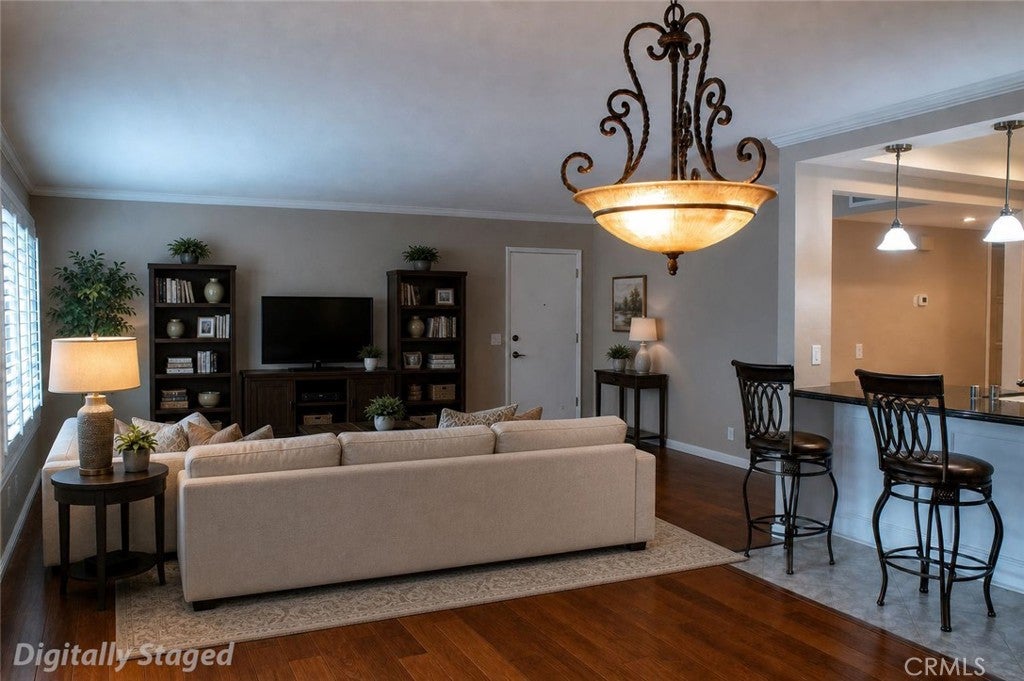 Montclair, California, 91763, United States, 3 Bedrooms Bedrooms, ,2 BathroomsBathrooms,Residential,For Sale,2049288