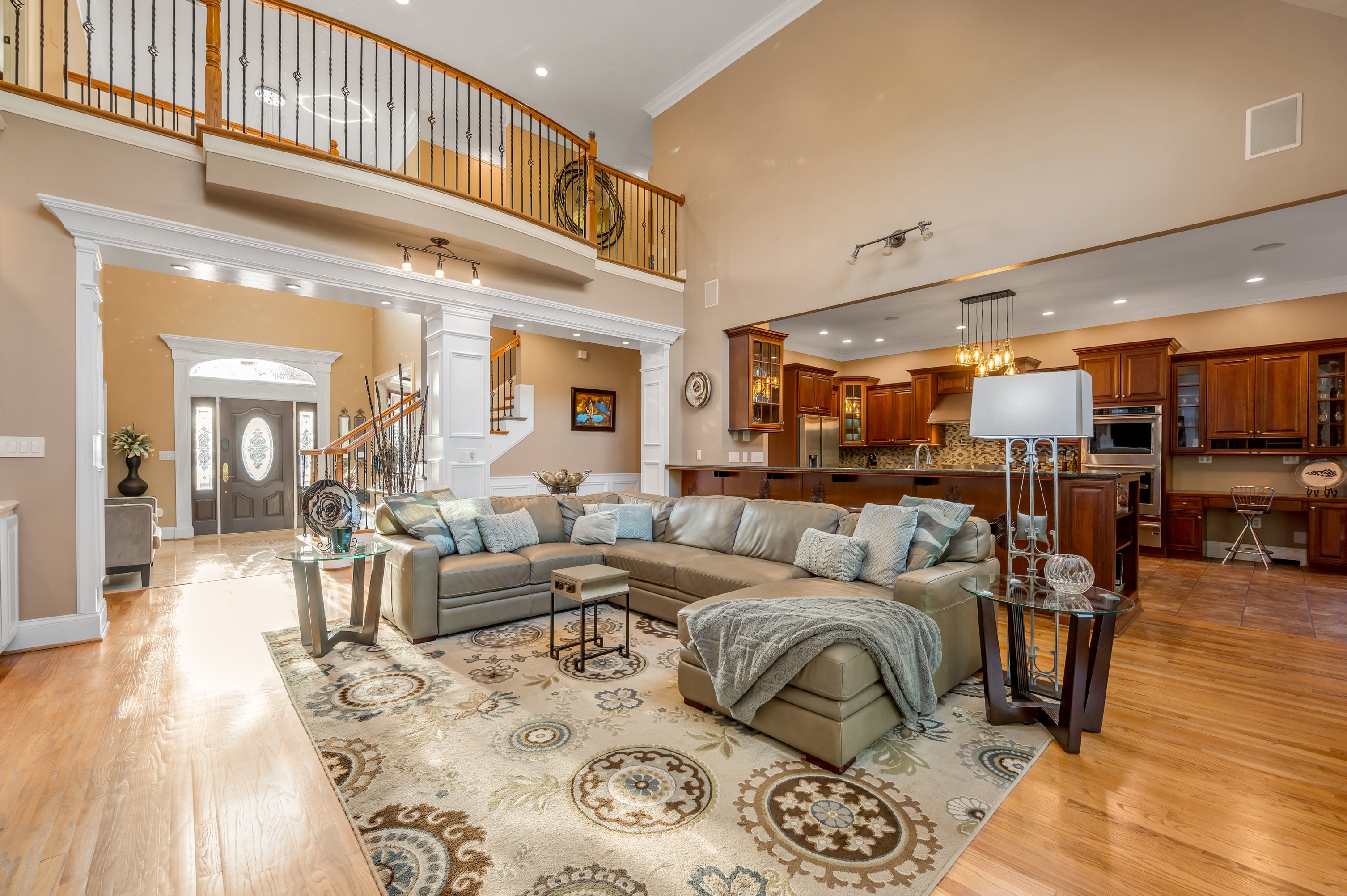  315 Whispering Brook Drive - 物件實景