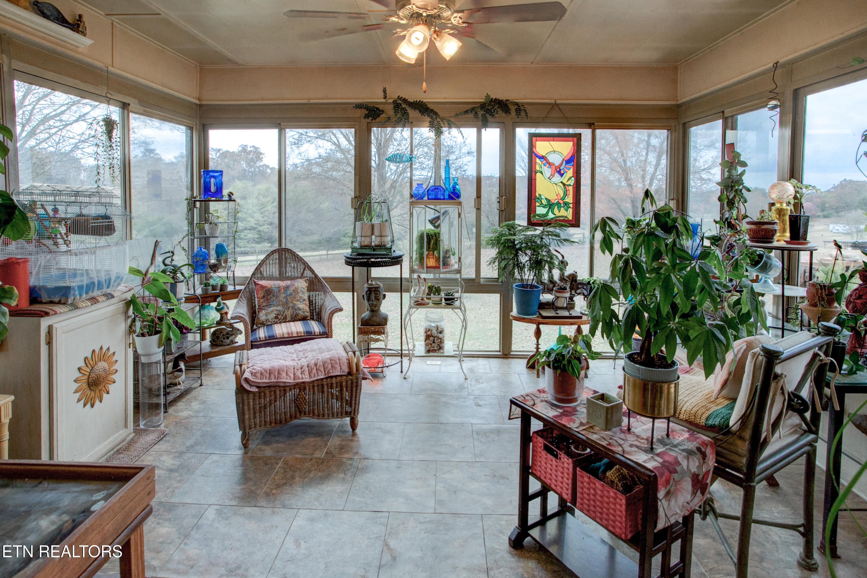 Maryville, Tennessee, 37801, United States, 3 Bedrooms Bedrooms, ,4 BathroomsBathrooms,Residential,For Sale,1994360